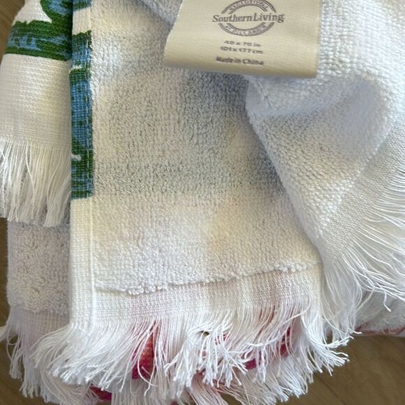 Southern Living x Nellie Howard Ossi Collection Print Beach Towel, NWT - Picture 6 of 7